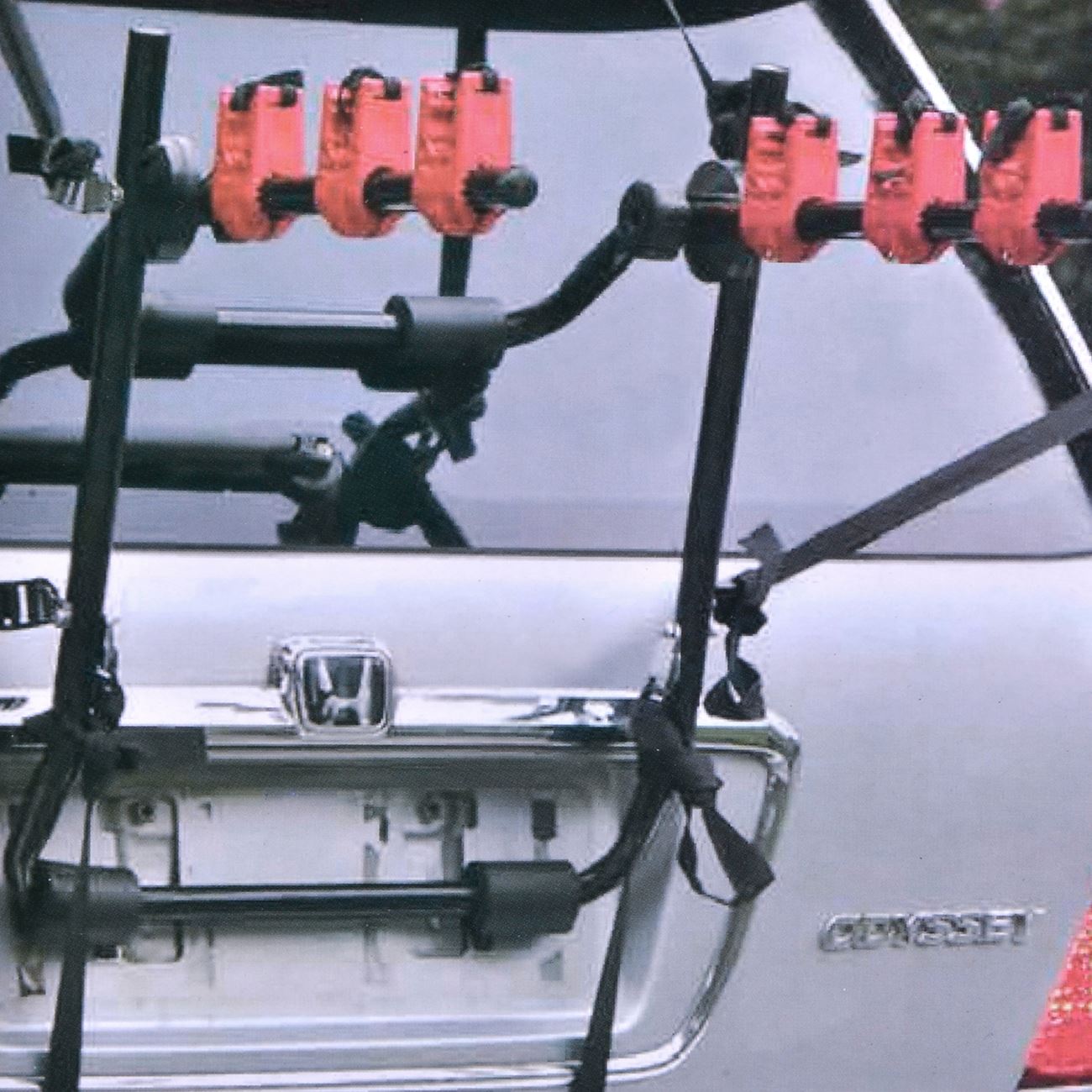 Nosač bicikla za automobil 2 Nosač bicikla za automobil 2