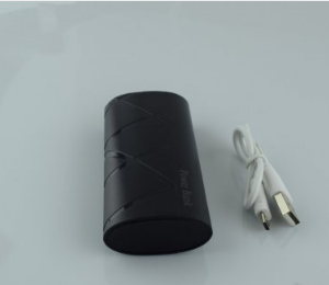 Power Bank Eksterna baterija za telefone CRNA 5600mAh