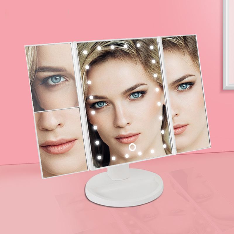- Kozmeticko LED ogledalo - Dimenzije: Visina 24 cm, sirina 35 cm - Ogledalo se rotira 360 stepeni, moze se koristiti na usb punjacu ili na 3 baterije od 1.5 volti mali ali online prodavnica online prodaja internet kupovina