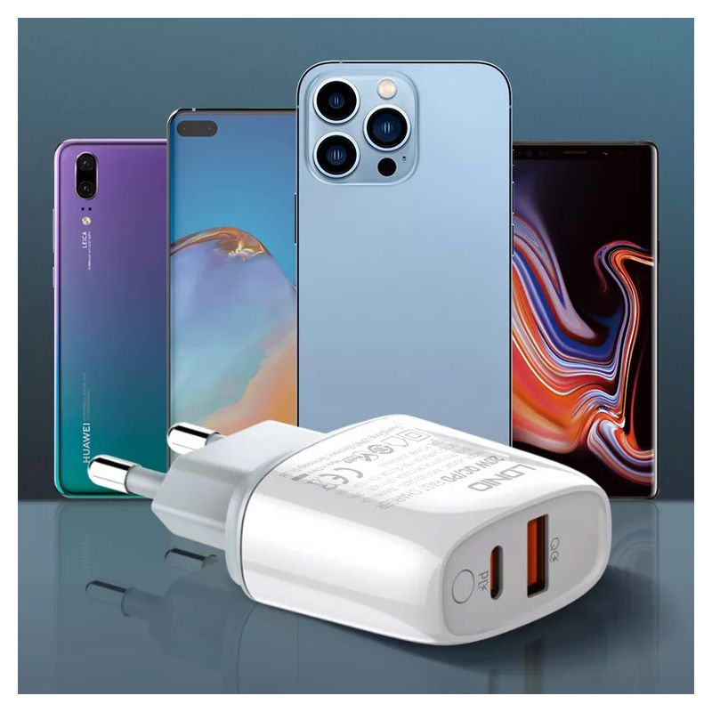 Kucni punjac LDNIO A2424C PD20W QC3.0 sa IPhone lightning kablom beli