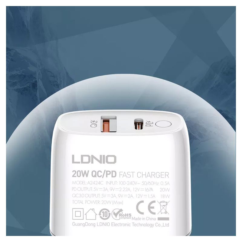 Kucni punjac LDNIO A2424C PD20W QC3.0 sa IPhone lightning kablom beli
