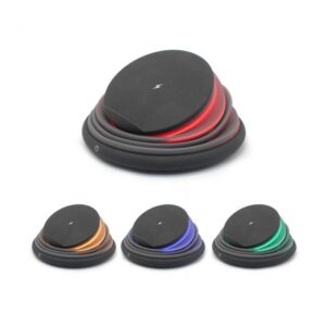 Lampa sa wireless punjacem crna