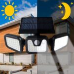 Solarni LED reflektor sa senzorom pokreta – trodelni rotirajući panel