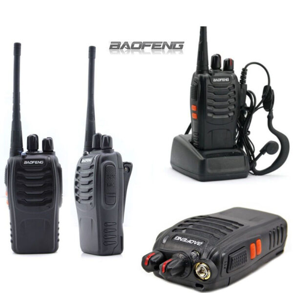 Baofeng BF-888S radio stanica prikazana iz više uglova sa punjačem i slušalicom