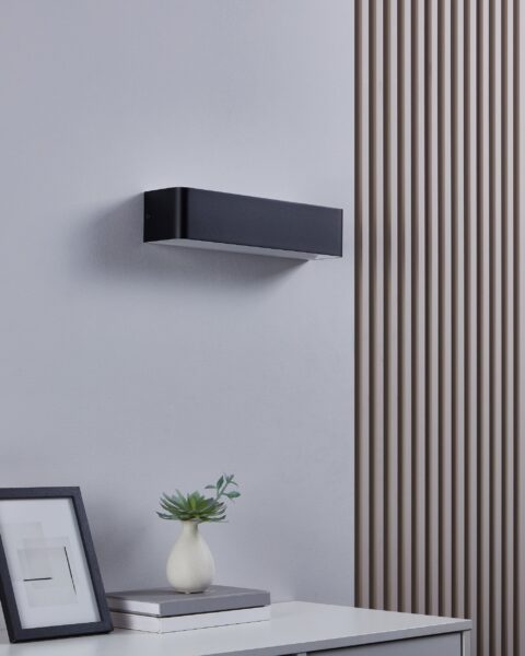 EGLO SANIA 4 901018 – zidna lampa, crna, bela, u enterijeru